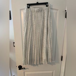 A new day Pleated Chiffon Midi skirt